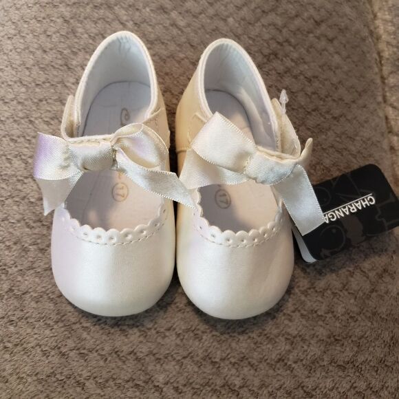 Size 2 BAPTISM CHRISTENING WEDDING SHOES NWT - Picture 1 of 4